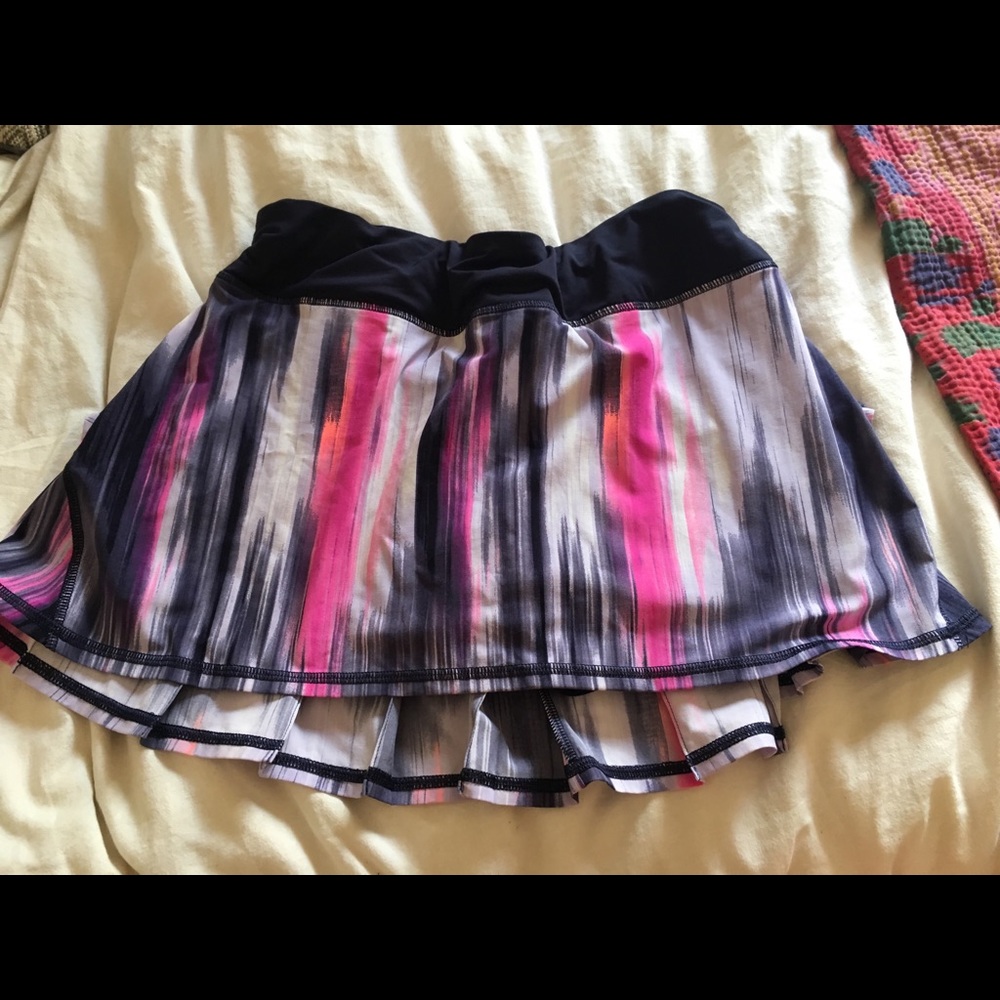 Lululemon Pace Setter skirt Sz 6 Running Tennis